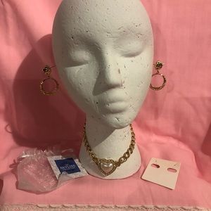 Vintage costume necklace/post earrings